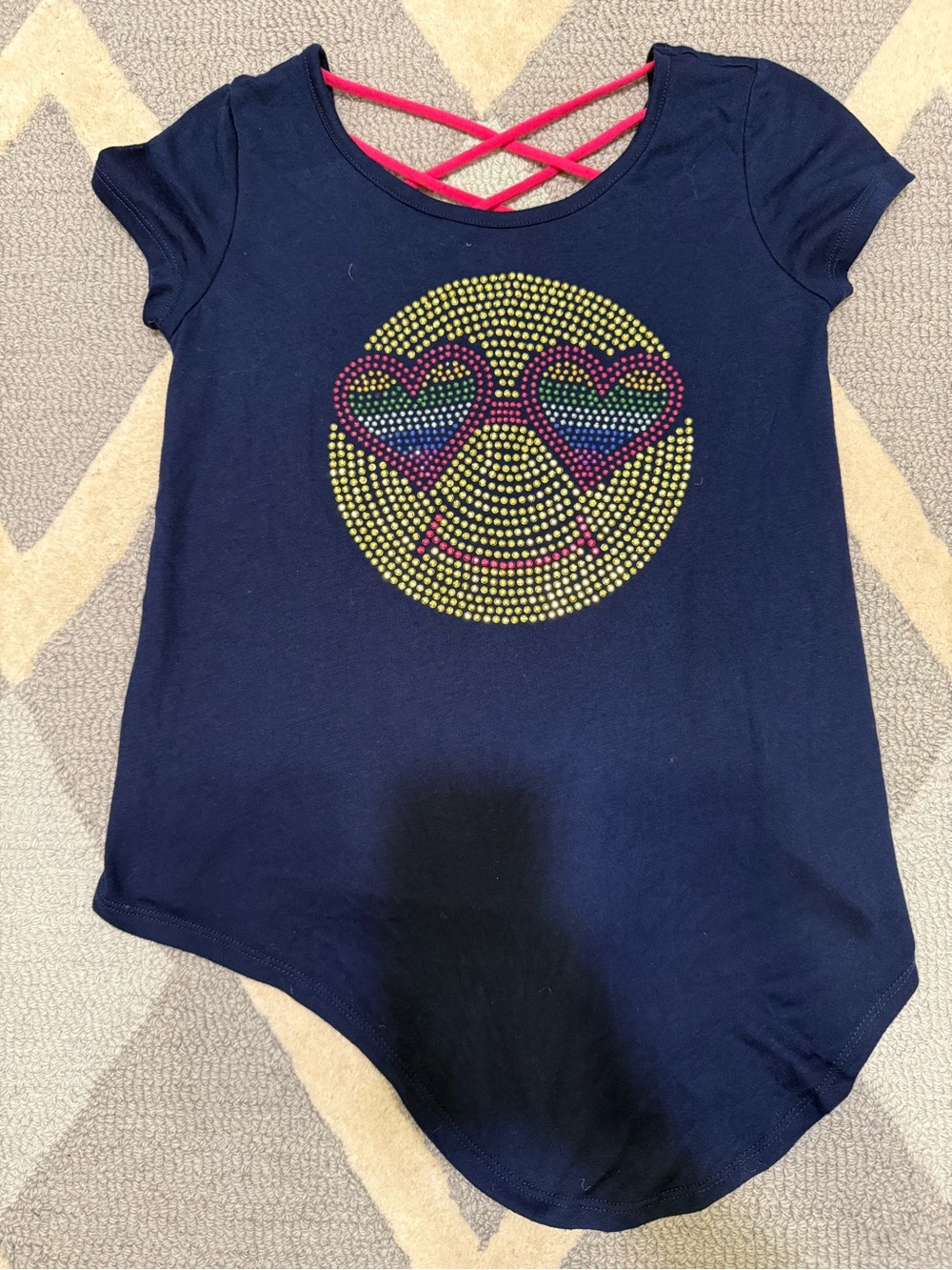 Beautees Girls Navy Tee with Rainbow Heart-Eye Emoji Sz M